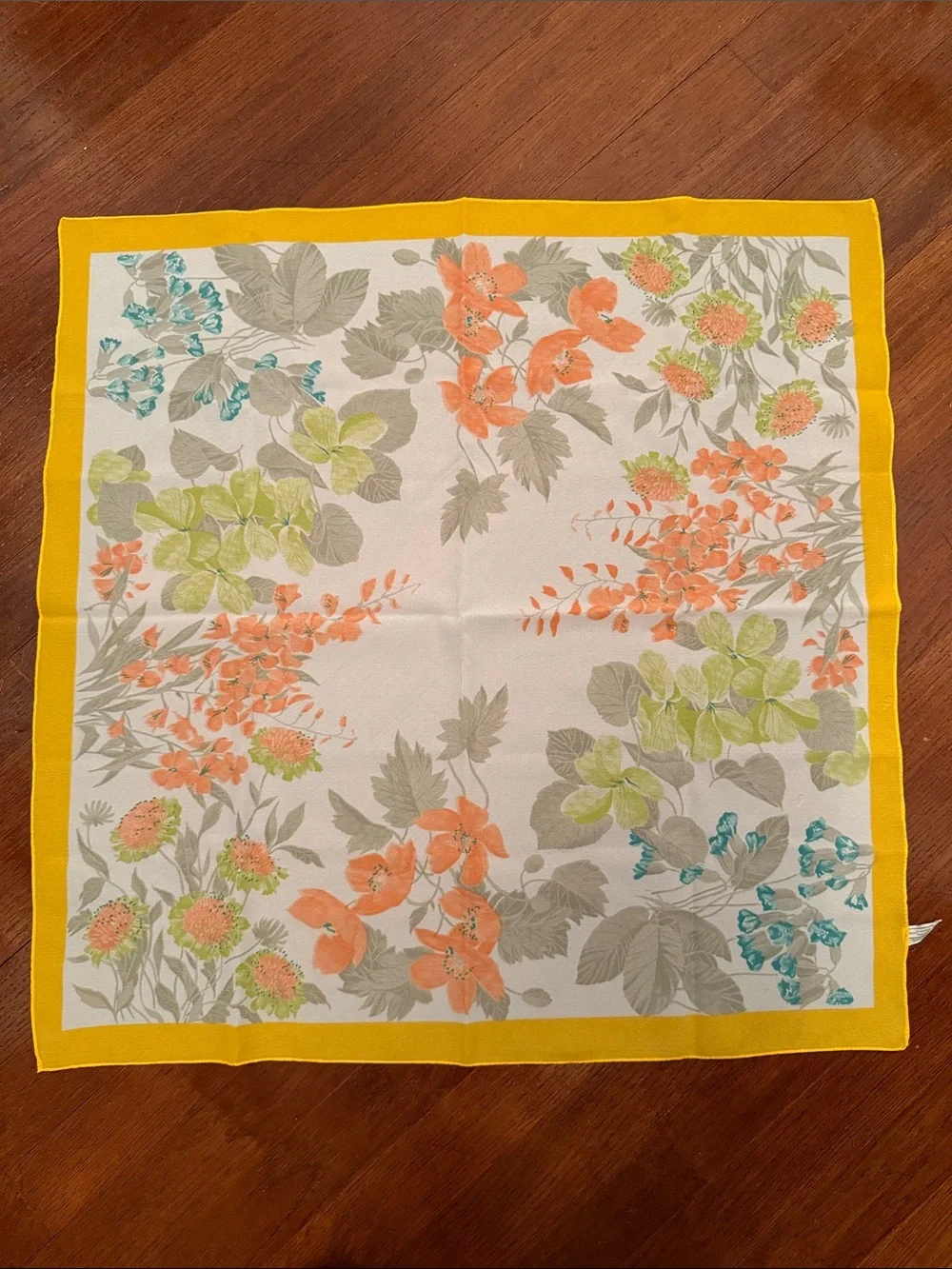 Women’s Vintage Floral Yellow Border Scarf